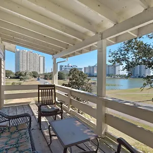  Holiday home Beachy Keen